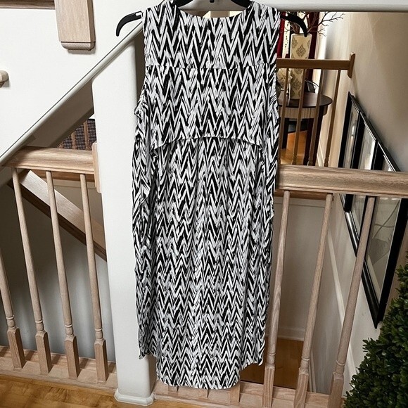 Loyal Hana The January in Black White Chevron Midi Dress S NWOT - Picture 12 of 13